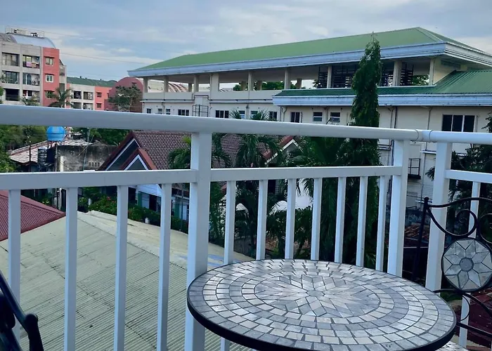 A Minimalist And Spacious 1br At Amani Grand Residences Mactan Near Mcia *